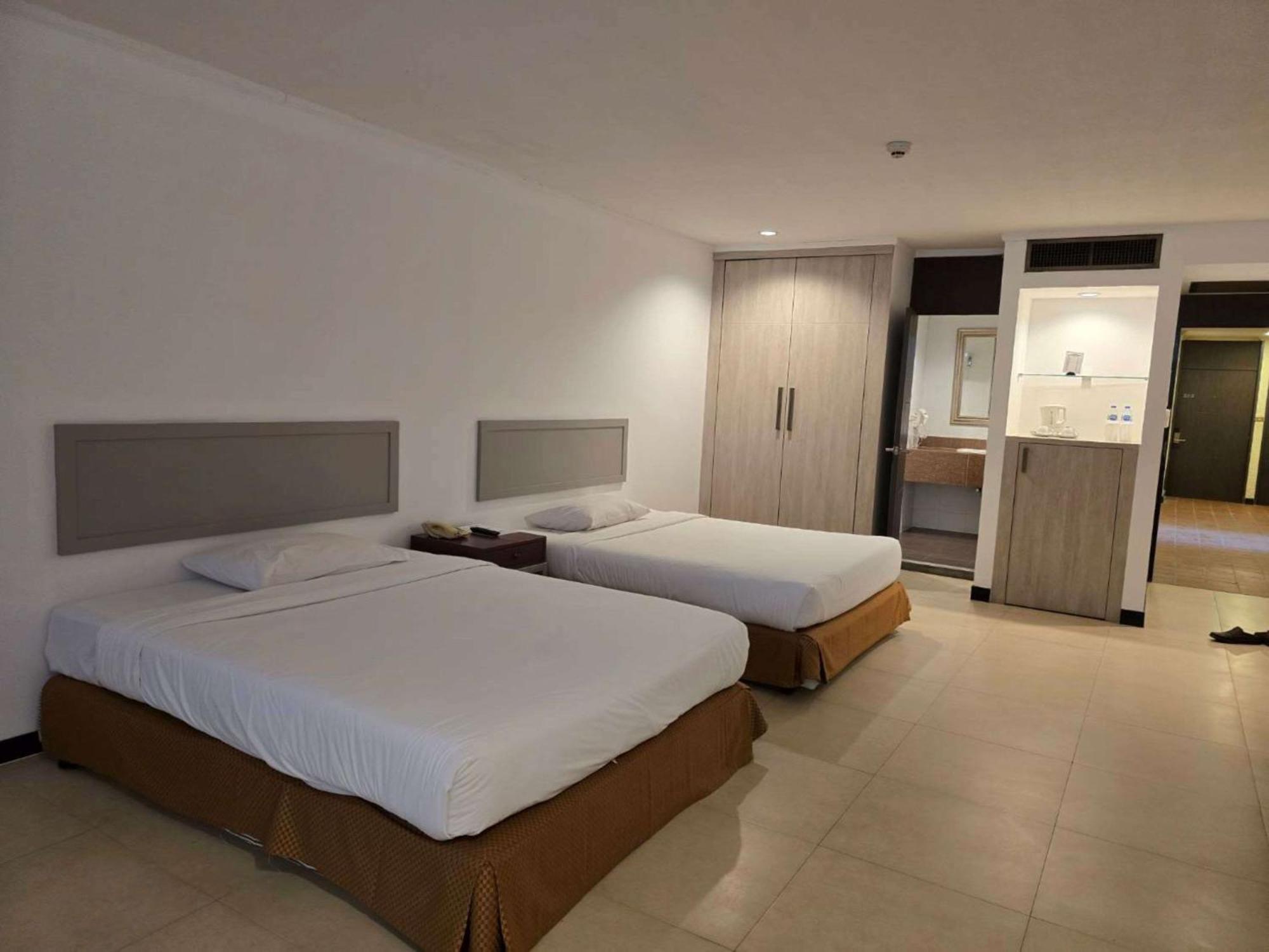 Tropicana - Sha Extra 4* Pattaya
