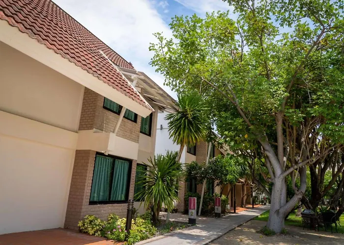 Hotel Tropicana - SHA Extra Plus